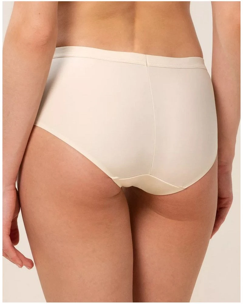 Culotte Triumph Aura Spotlight (Creamy Dream) 4 Culotte Triumph Aura Spotlight (Creamy Dream) – Image 2
