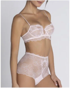 Shorty Sexy Lise Charmel Sublime En Dentelle (Rose Sublime) -Magasin De Lingerie De Mode shorty sexy lise charmel sublime en dentelle rose sublime 3