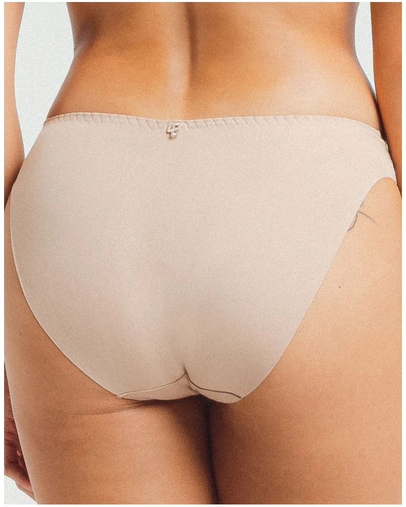 Slip Louisa Bracq Albanach (Chair) 4 Slip Louisa Bracq Albanach (Chair) â Image 2