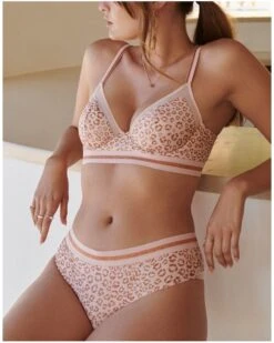 Soutien-gorge Plunge Armatures Marie Jo Benicio (Pearly Pink) 14 Soutien-gorge Plunge Armatures Marie Jo Benicio (Pearly Pink) -Magasin De Lingerie De Mode soutien gorge plunge armatures marie jo benicio pearly pink 4