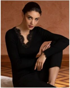 Tee-shirt Manches Longues Bien-être Lise Charmel Plaisir Caresse (Noir) -Magasin De Lingerie De Mode tee shirt manches longues bien etre lise charmel plaisir caresse noir 2